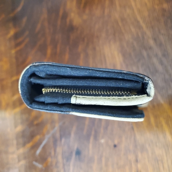 Think Bee! Miss Shocking Long Wallet - Zebra - Picture 11 of 16